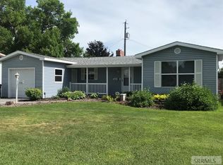 1070 Syringa Dr, Idaho Falls, ID 83401