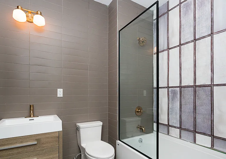 238 Pulaski St #6B — Photo 2