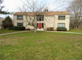 91 Riverview Rd #7D, East Lyme, CT 06333