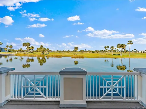 40 NE Plantation Rd APT 207, Stuart, FL 34996