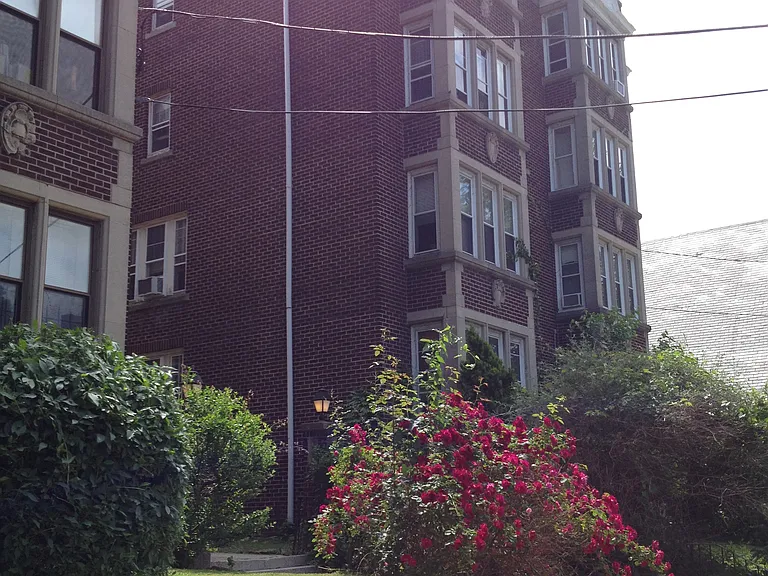 411 S 42nd St #102 — Photo 1