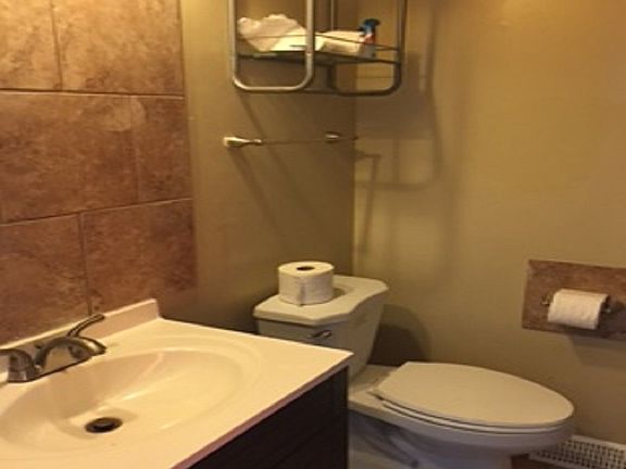 3rd image of 427 156th St #House