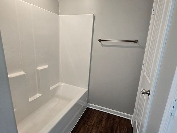 3rd image of 6188 Humphreys Dr