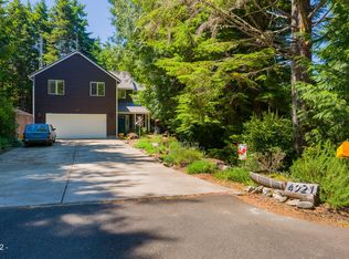 4921 SW Newton Pl, Waldport, OR 97394