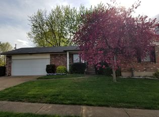 5695 Hempline Rd, Saint Louis, MO 63129