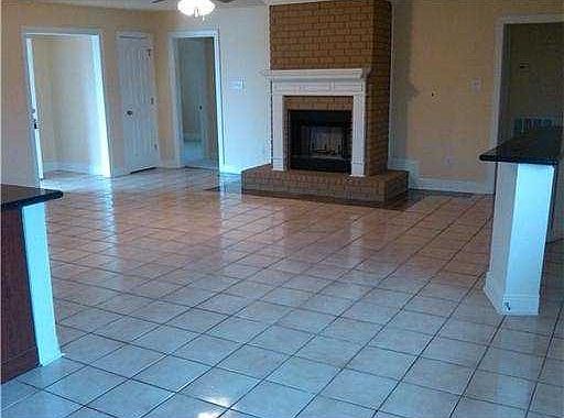 2nd image of 2908 Bradbury Dr