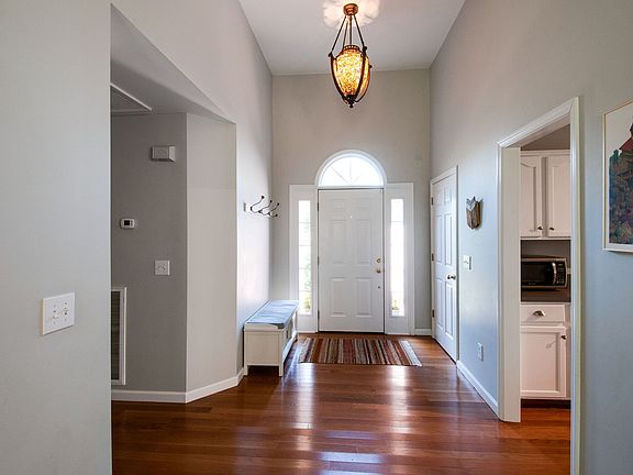 5th image of 7833 Farmington Pl