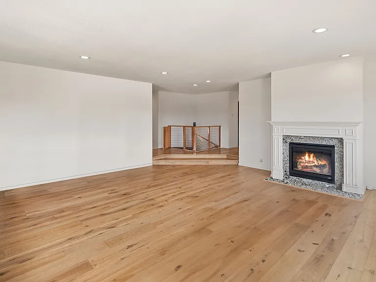 70 Adam Ct — Photo 9