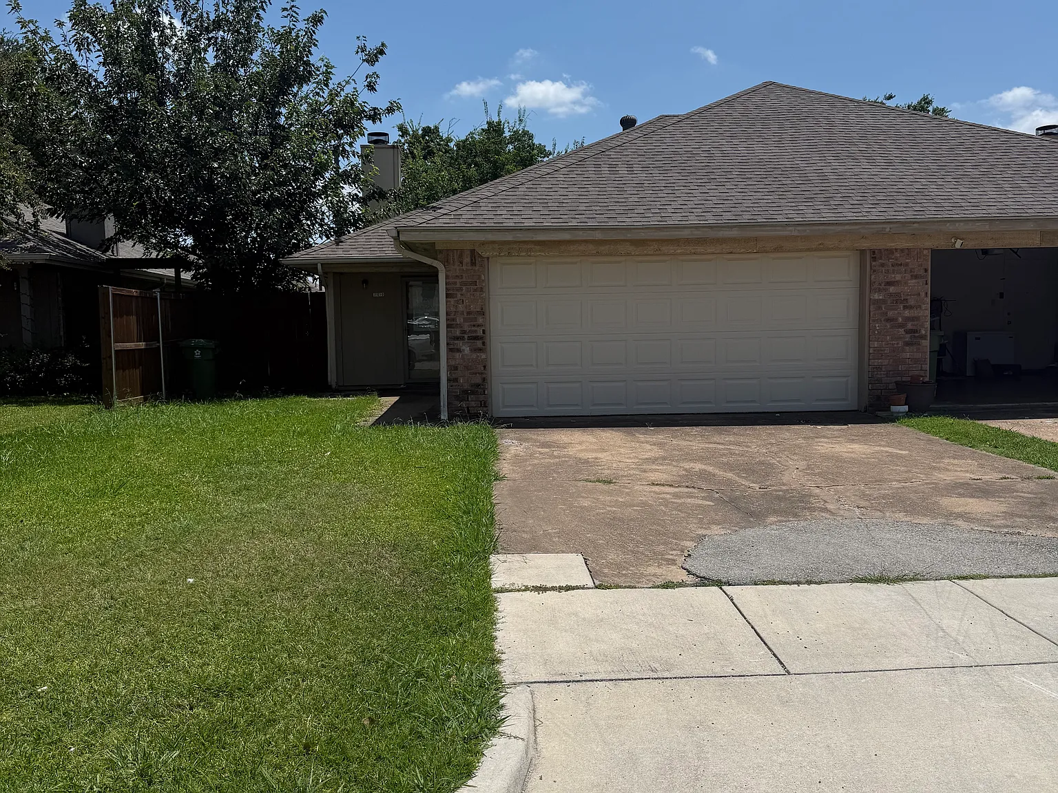 7510 April Ln — Photo 1