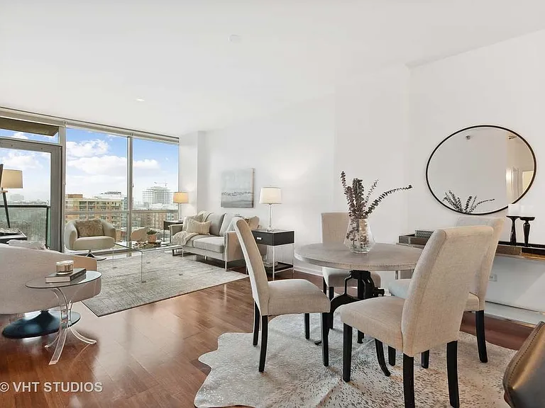 123 S Green St #1009B — Photo 8
