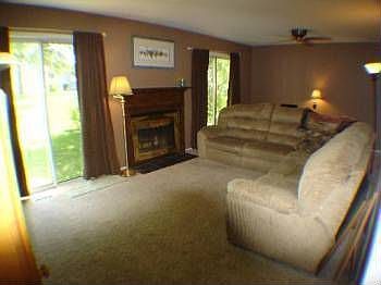 3rd image of 3S131 Birchwood Dr