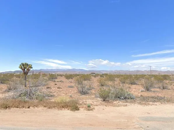 930 Avalon Ave, Yucca Valley, CA 92284