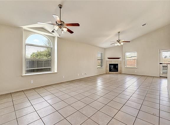 4th image of 1604 Westmeadow Trl