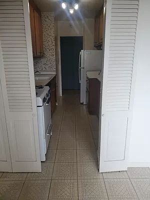 2nd image of 2944 W 5th St #3P