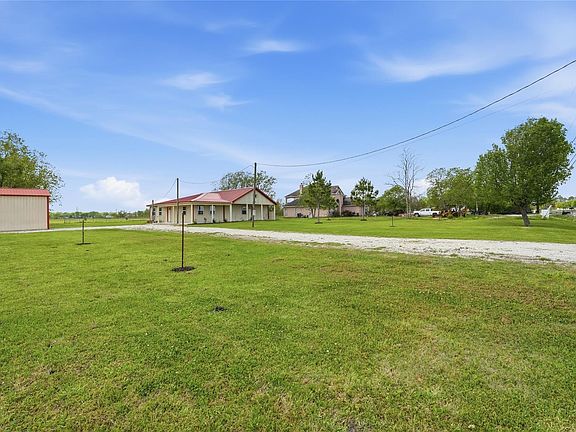 3rd image of 3710 Holy Rd