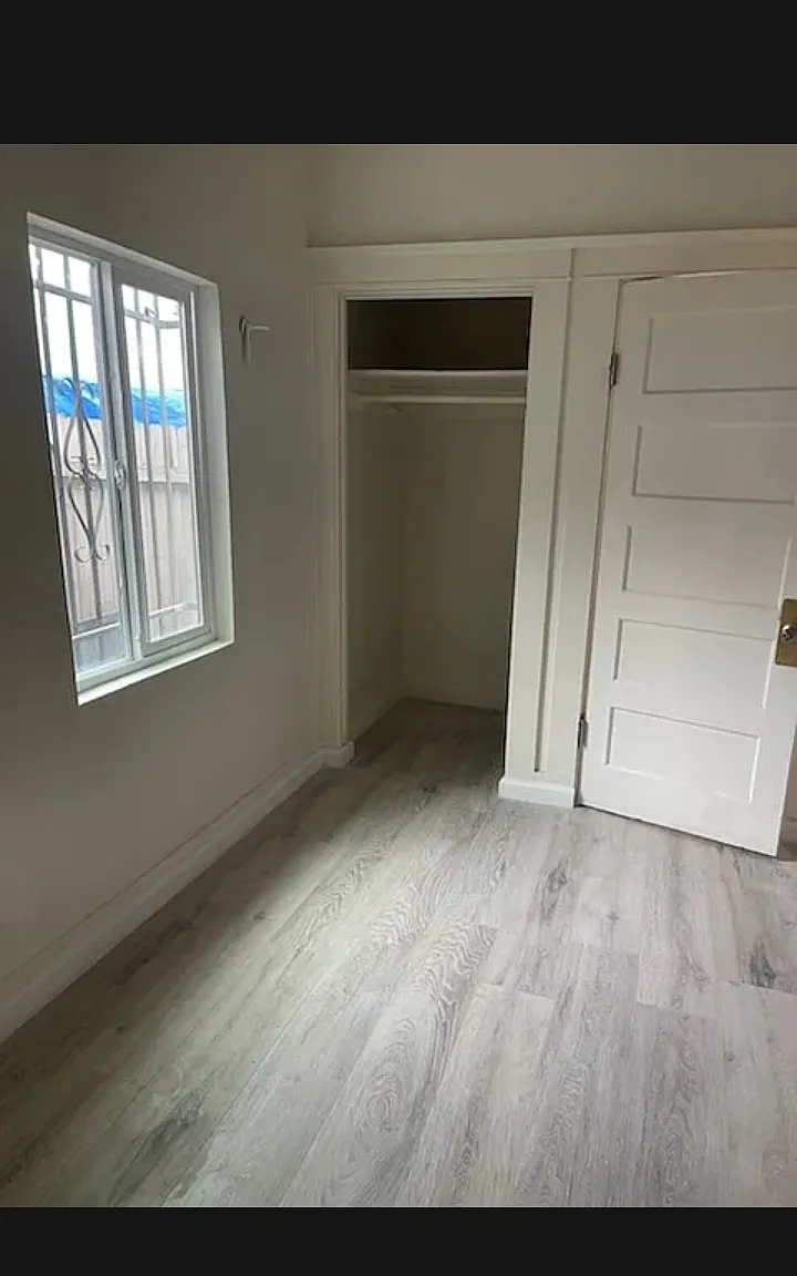 7019 Marbrisa Ave — Photo 2