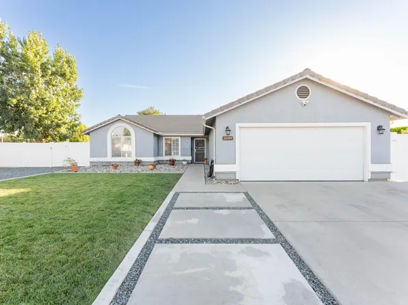 2689 W Porter Creek Avenue, Porterville, CA 93257