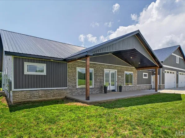 815 N Ethlyn Rd, Winfield, MO 63389