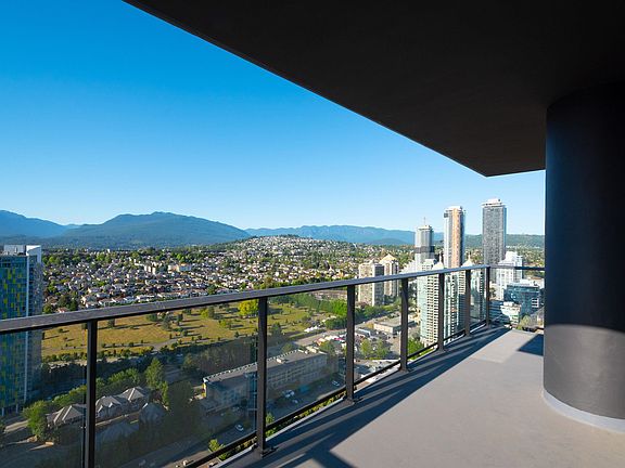 5th image of 4168 Lougheed Hwy #3807