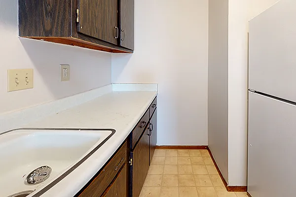 2495 N. Oakland Ave — Photo 29