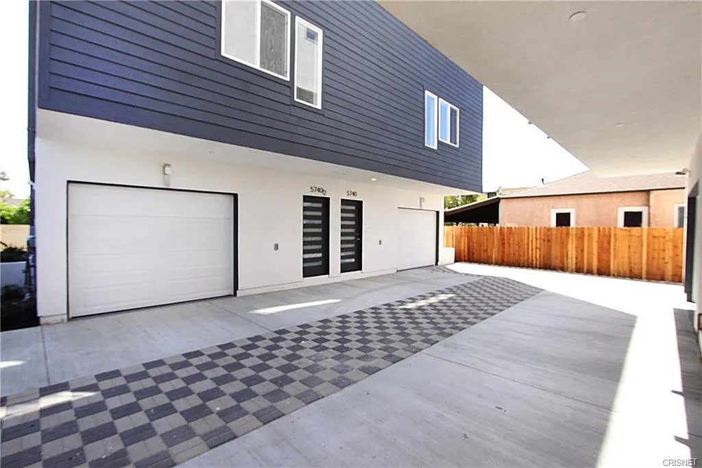 3 bed, 1434 sqft, $3,600 — Photo 3