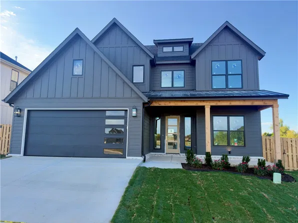 4118 W Erin Dr, Rogers, AR 72758