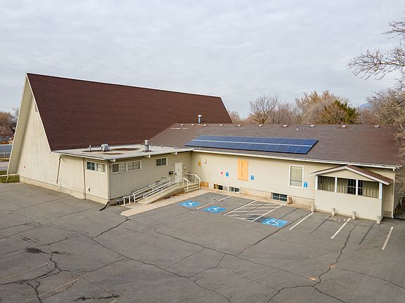 3rd image of 705 23rd St