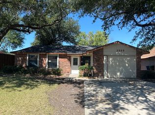 1509 White Oak Dr, Garland, TX 75040