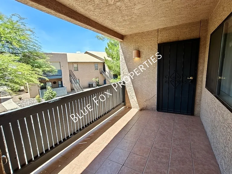 8080 E Speedway Blvd #816 — Photo 2