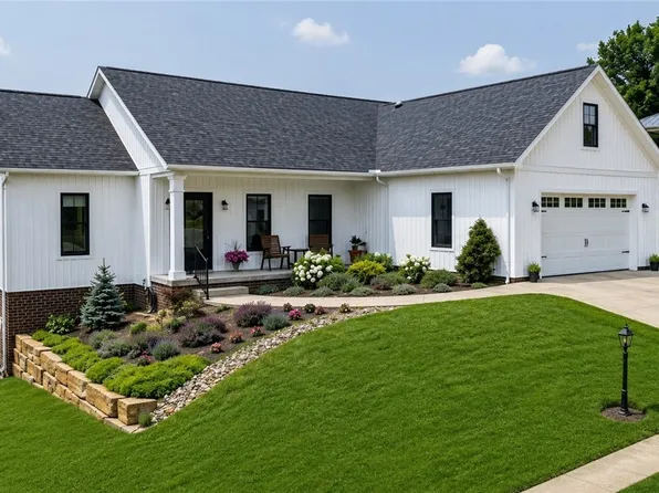5311 Osprey Dr, Millersburg, OH 44654