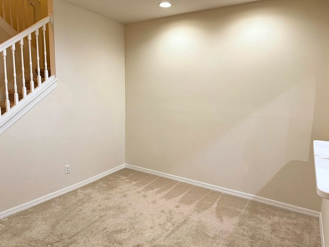 2 bed, 2.5 bath, 1429 sqft, $1,950 — Photo 4