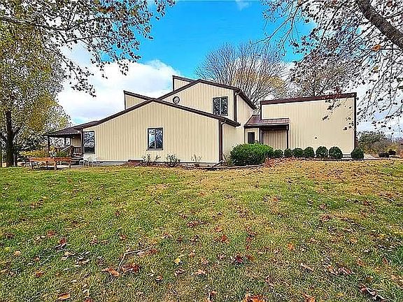 5th image of 2294 Cavalry Rd