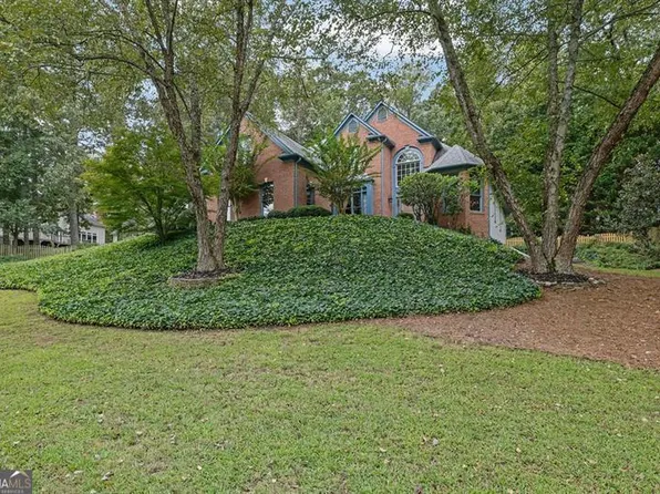 6410 Oak Valley Dr, Cumming, GA 30040