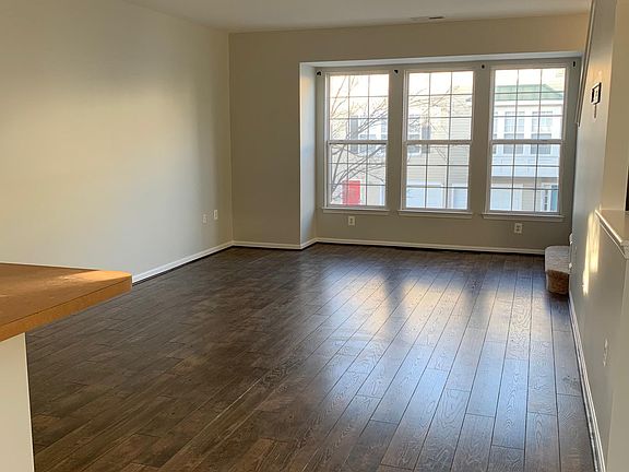 2nd Level - Living Room