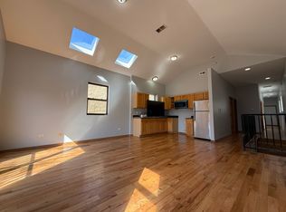 3142 W Fillmore St #3, Chicago, IL 60612