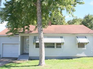 828 N Utah St, West Plains, MO 65775