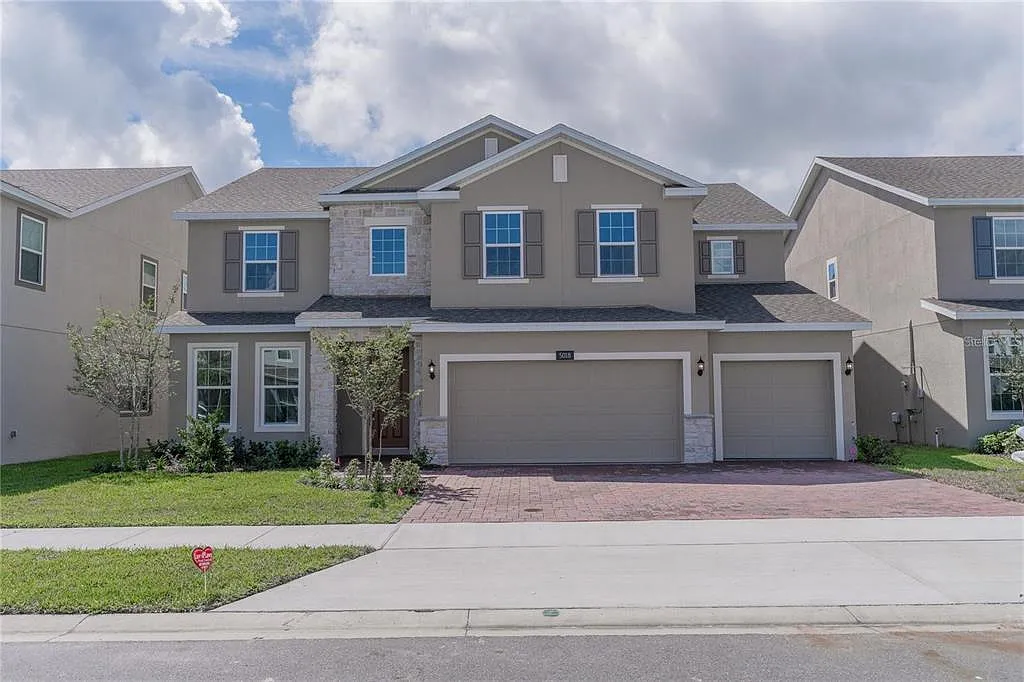 5 bed, 3.5 bath, 3800 sqft, $4,200 — Photo 1