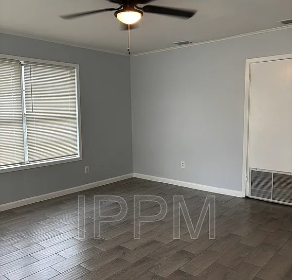 2014 E Monroe Ave — Photo 8