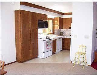 5th image of 3000 Walden Pl