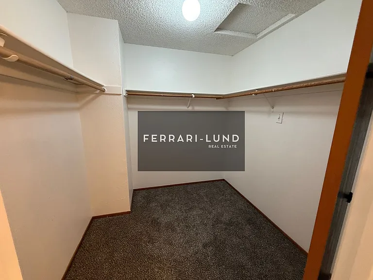 6065 Diplomat Dr — Photo 12