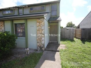 2733 Hunt Club Ln, Orlando, FL 32826