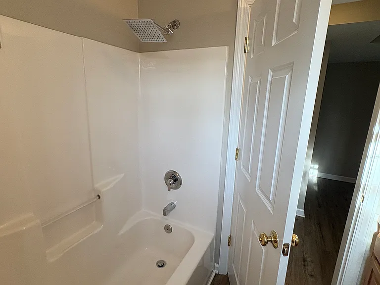 208 S Cherry St #4 — Photo 10