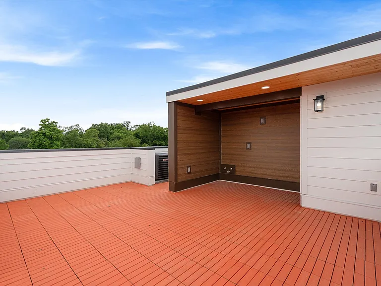 1818 Dr Db Todd Jr Blvd #C — Photo 31