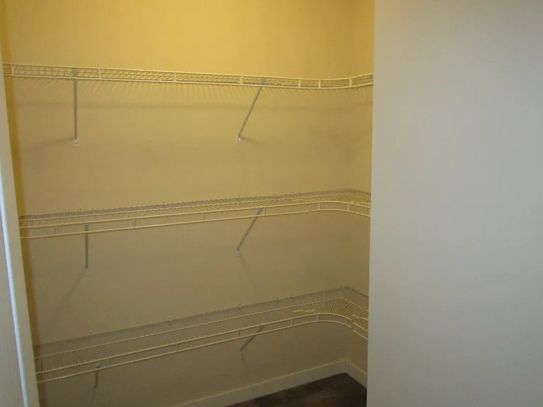 Willowbrook Place — Photo 32