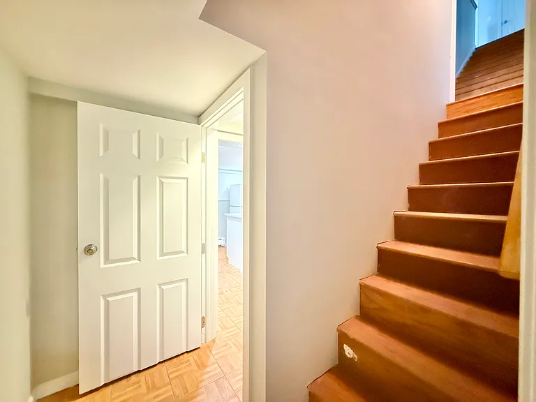 52 Manor St #1 — Photo 45