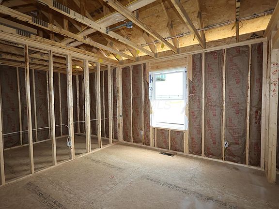 3rd image of 1494 Kenneth Dr