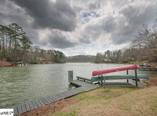 302 S Shore Dr, Tamassee, SC 29686