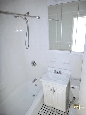 Rented by Balass Ralph, LREB | media 14