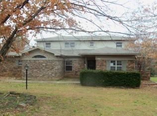 1270 E Oaks Manor Dr, Fayetteville, AR 72703