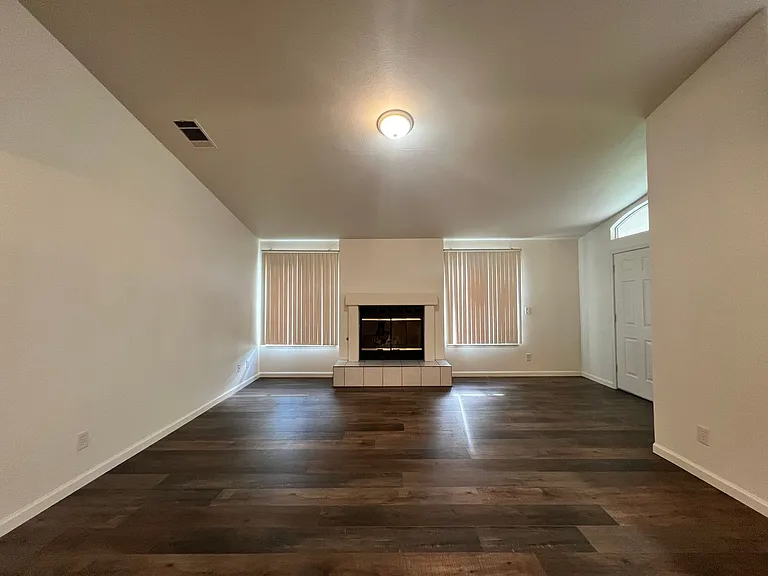 92 Rosewood Cir — Photo 5